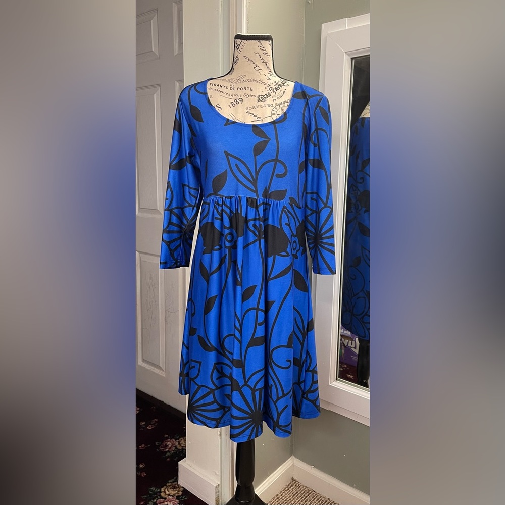 Blue floral dress size Large
